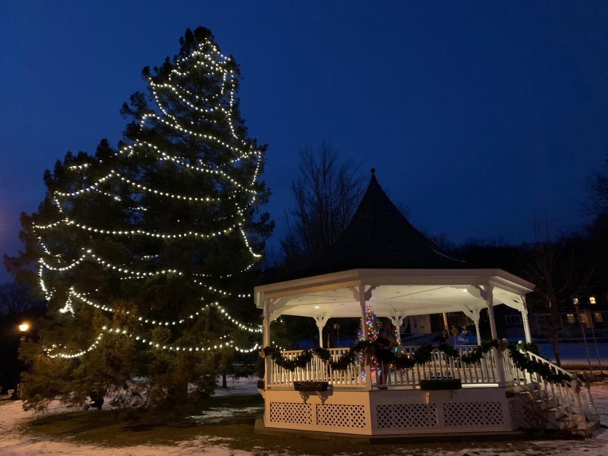 Auberge Le Tricorne North Hatley Zewnętrze zdjęcie