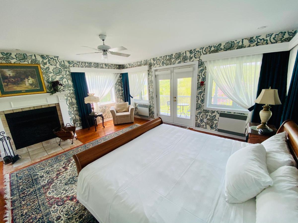 Auberge Le Tricorne North Hatley Zewnętrze zdjęcie