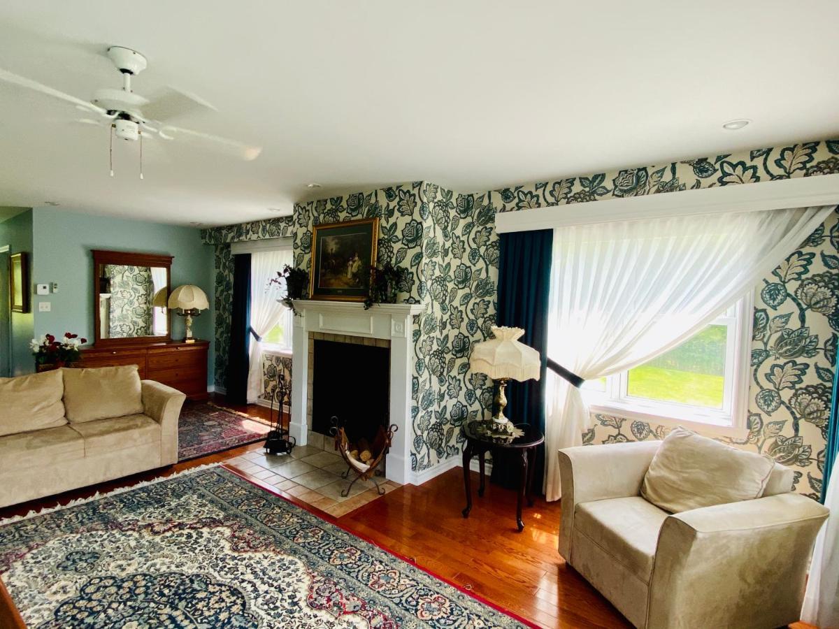 Auberge Le Tricorne North Hatley Zewnętrze zdjęcie